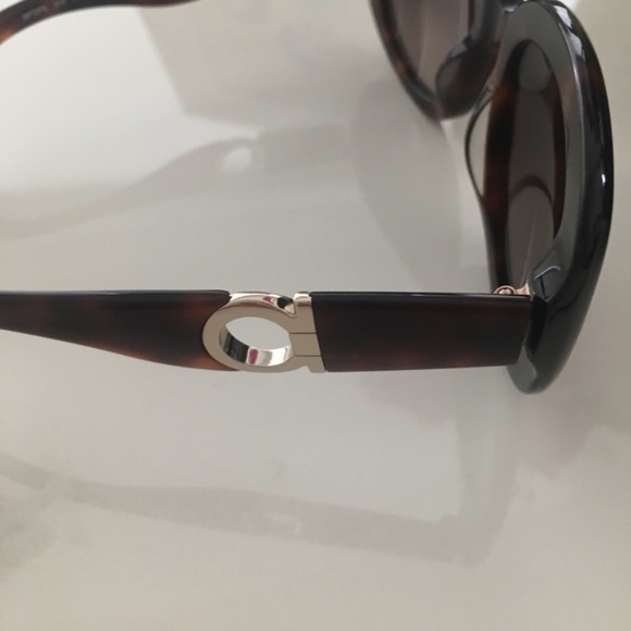 $420 SALVATORE FERRAGAMO FASHION TORTOISE SF 272 S SUNGLASSES WOMEN main image 5